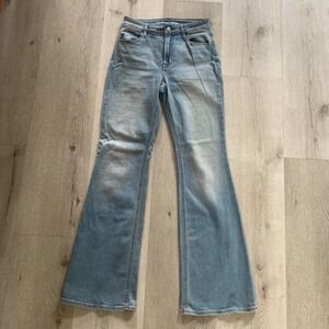 Old‎ Navy High Rise Wow Flare Jeans Light Wash Blue Denim Women Size 2 70s Style